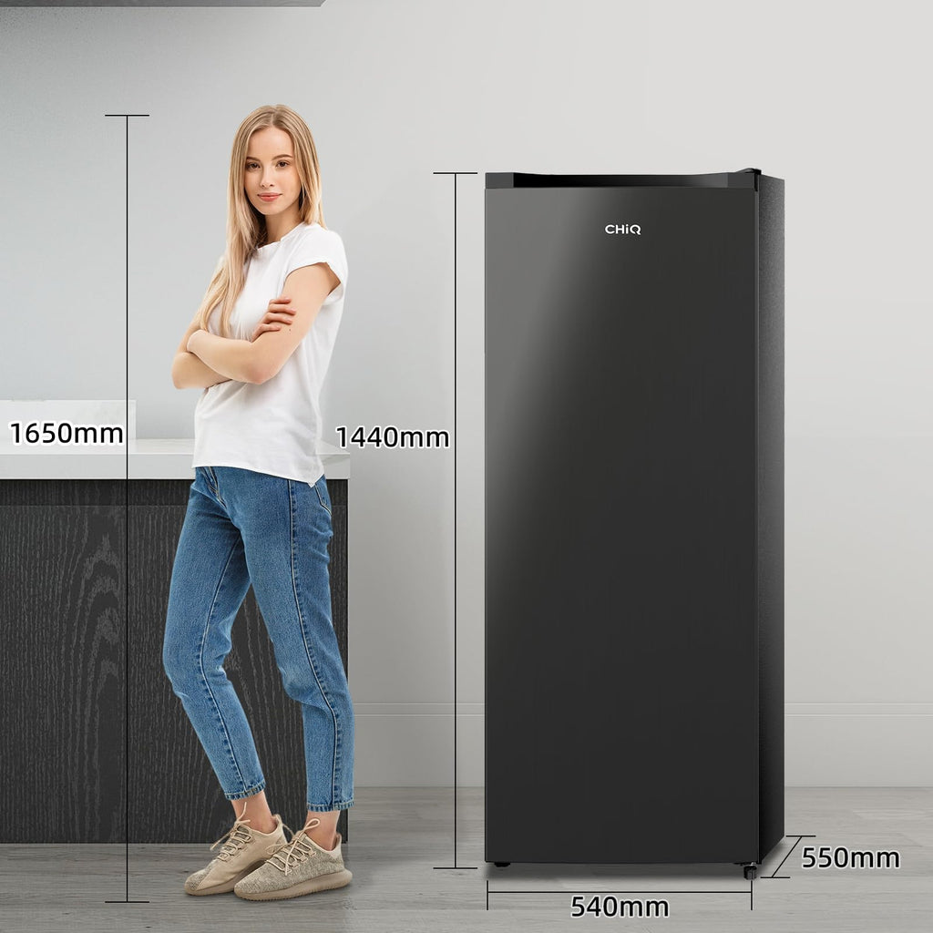 Congélateur armoire – 177L, Congélation 4 étoiles, Ultra silencieux (39 dB), Design en acier noir, Pieds réglables, Porte réversible 540 x 550 x 1440 mm